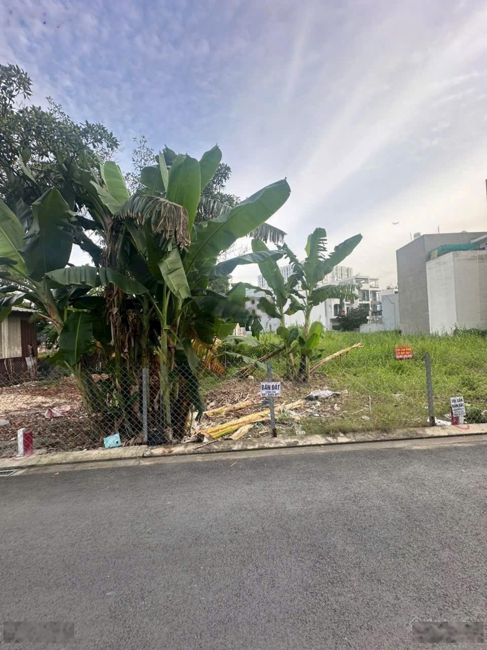Đất hẻm thông gần chung cư An Phú Đông, 6.36 x 8.57m