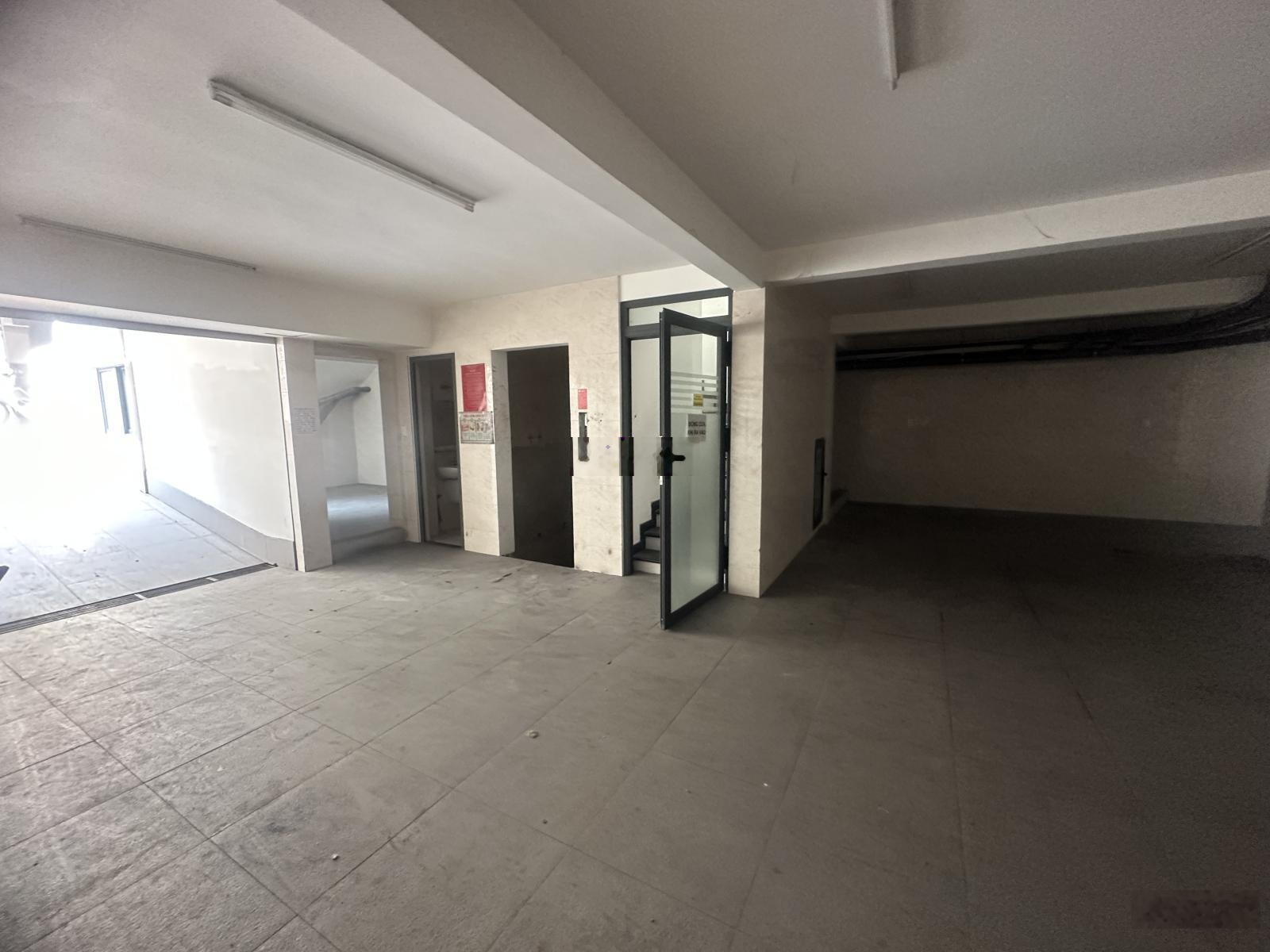 Cho thuê văn phòng tại Khu đô thị Him Lam Kênh Tẻ, Biệt thự 10x20 . Giá 73tr/th bao VAT