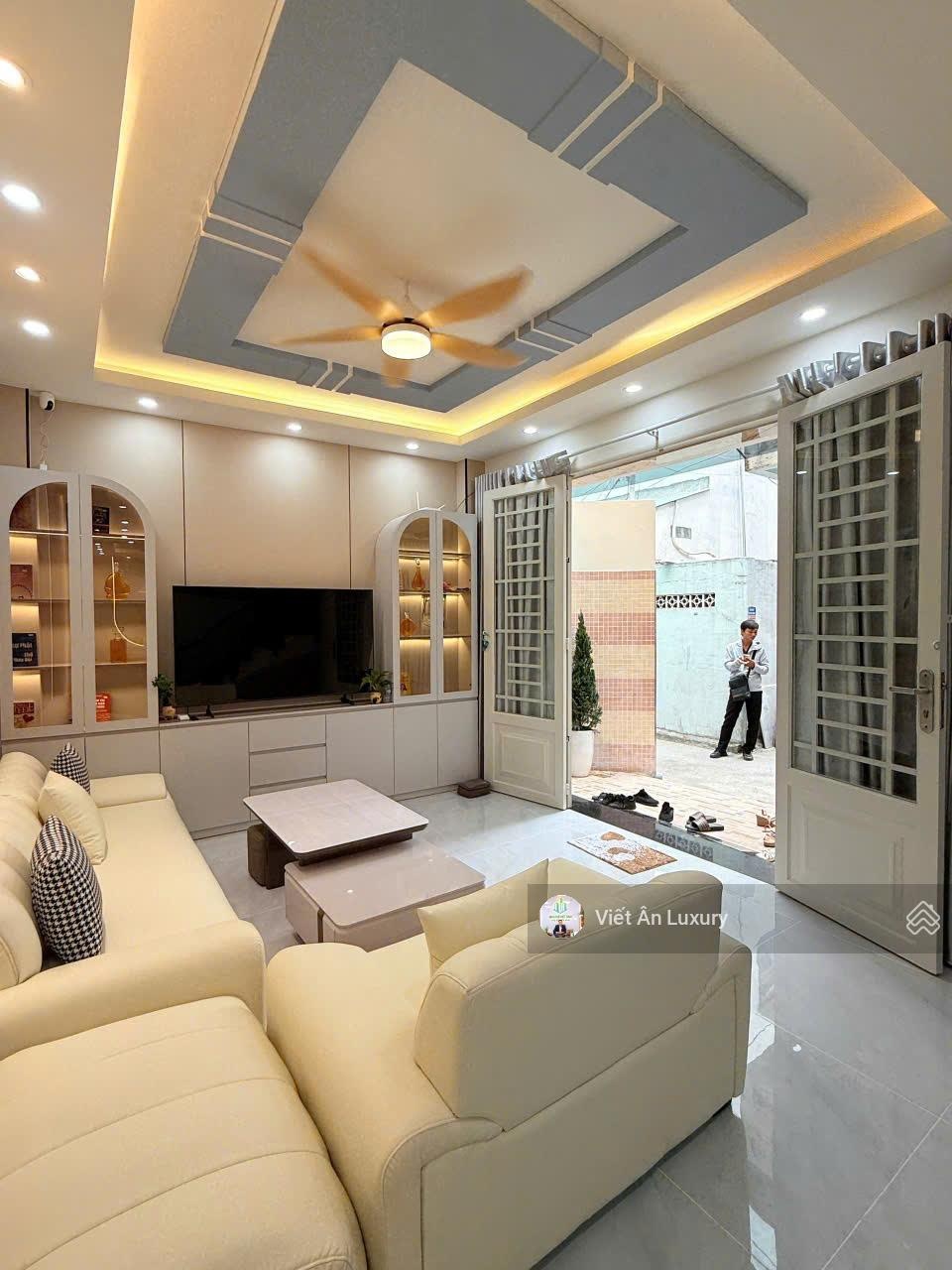 Cực hiếm nhà đẹp phú nhuận - 5pn full nội thất - dòng tiền 40tr/tháng