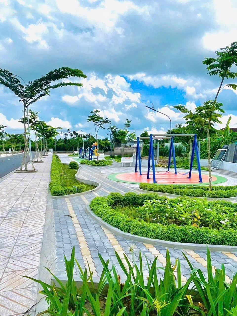 Bán lô đất đẹp - đối diện công viên vốn chỉ từ 650 triệu