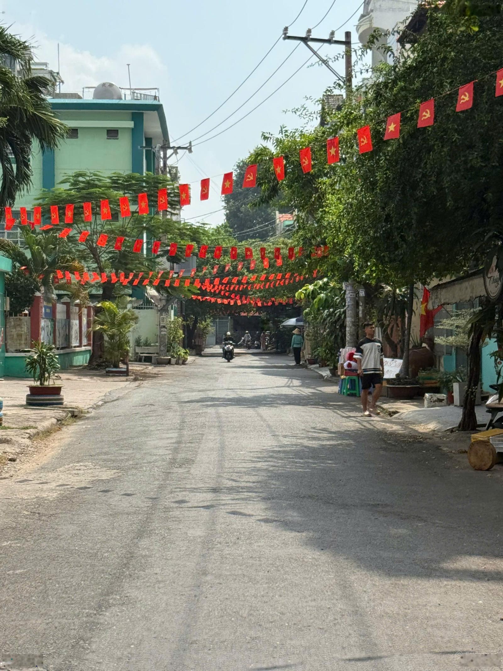 Bán nhà mới HXH Nguyễn Văn Công P3, DT 4x16m, 5 tấm giá 11.9 tỷ TL