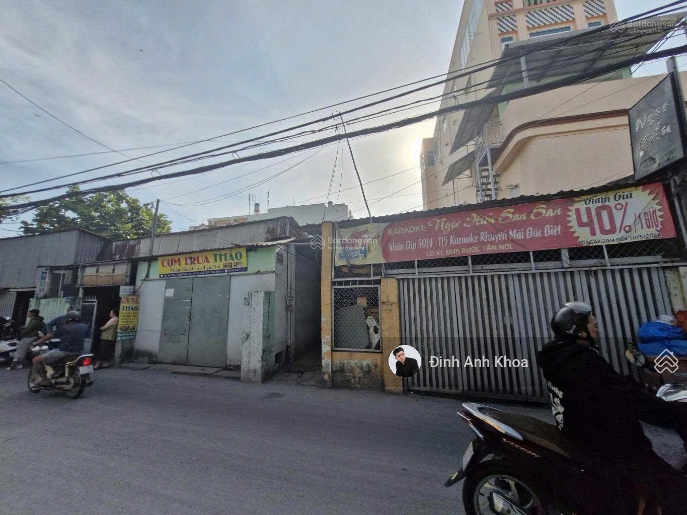 Giá cực rẻ !chủ cần bán khuôn đất lớn đường lê văn thịnh cát lái quận 2.dt:13x32m giá 39 tỷ.