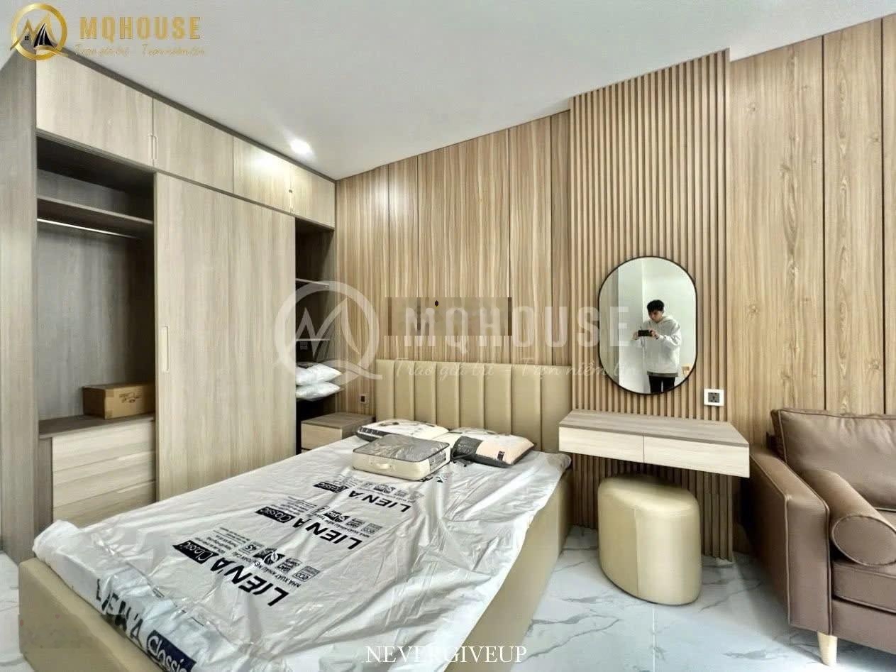 Studio full nội thất cửa sổ thoáng ngay công viên Hoàng Văn Thụ