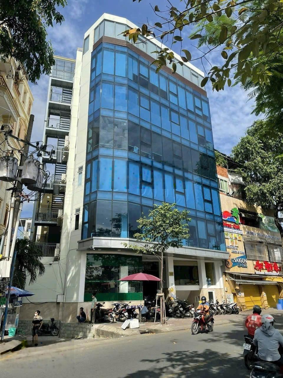 Tòa nhà góc 2 mặt tiền 428 Trường Sa, P2, Phú Nhuận
