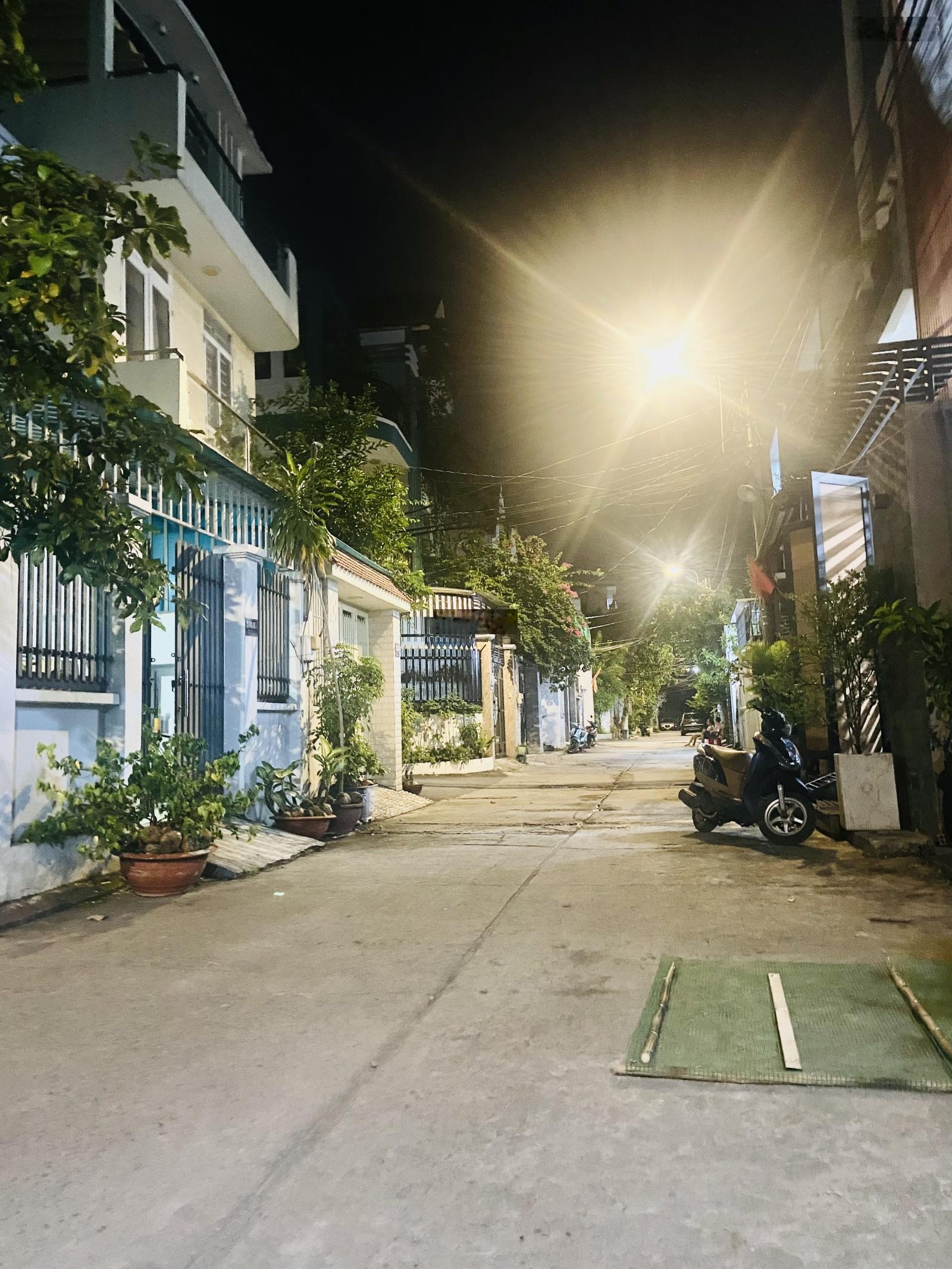 Đất hẻm oto 6m quay đầu 83.3m2 (5.3x16m) vuông, chỉ 5.75 tỷ, Đình Phong Phú, Tăng Nhơn Phú B, Q9 cũ