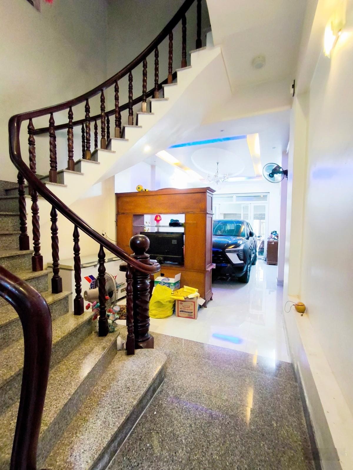 Bán nhà mặt tiền đường số 12, phường phước bình, ngay global city, 4x22m, 4 tầng, giá chỉ 11.9 tỷ