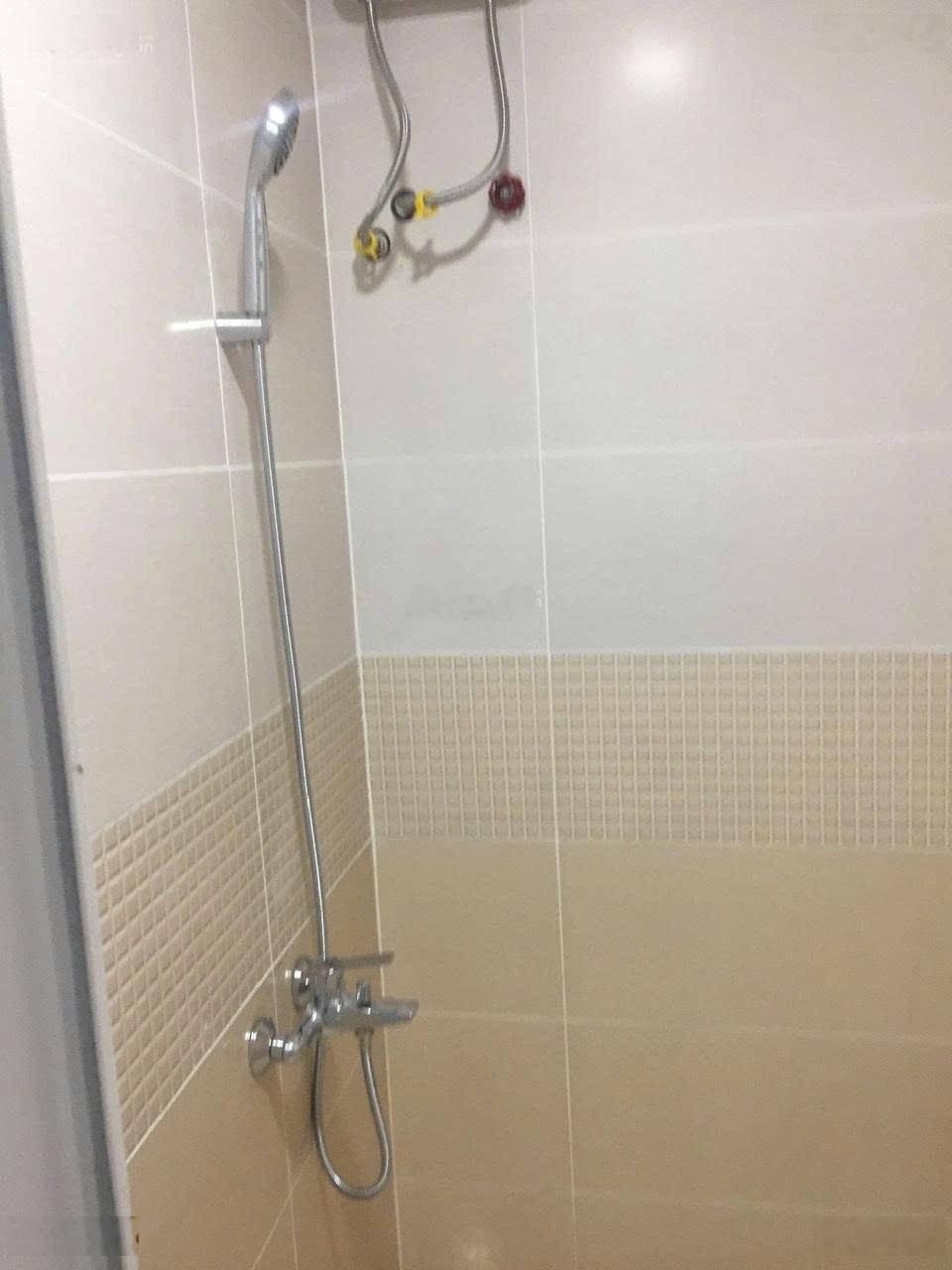 Cho thuê căn hộ Oriental Plaza, 78m2, 2PN, 2WC, đủ nội thất, giá 13 triệu/ tháng, LH 0976028738