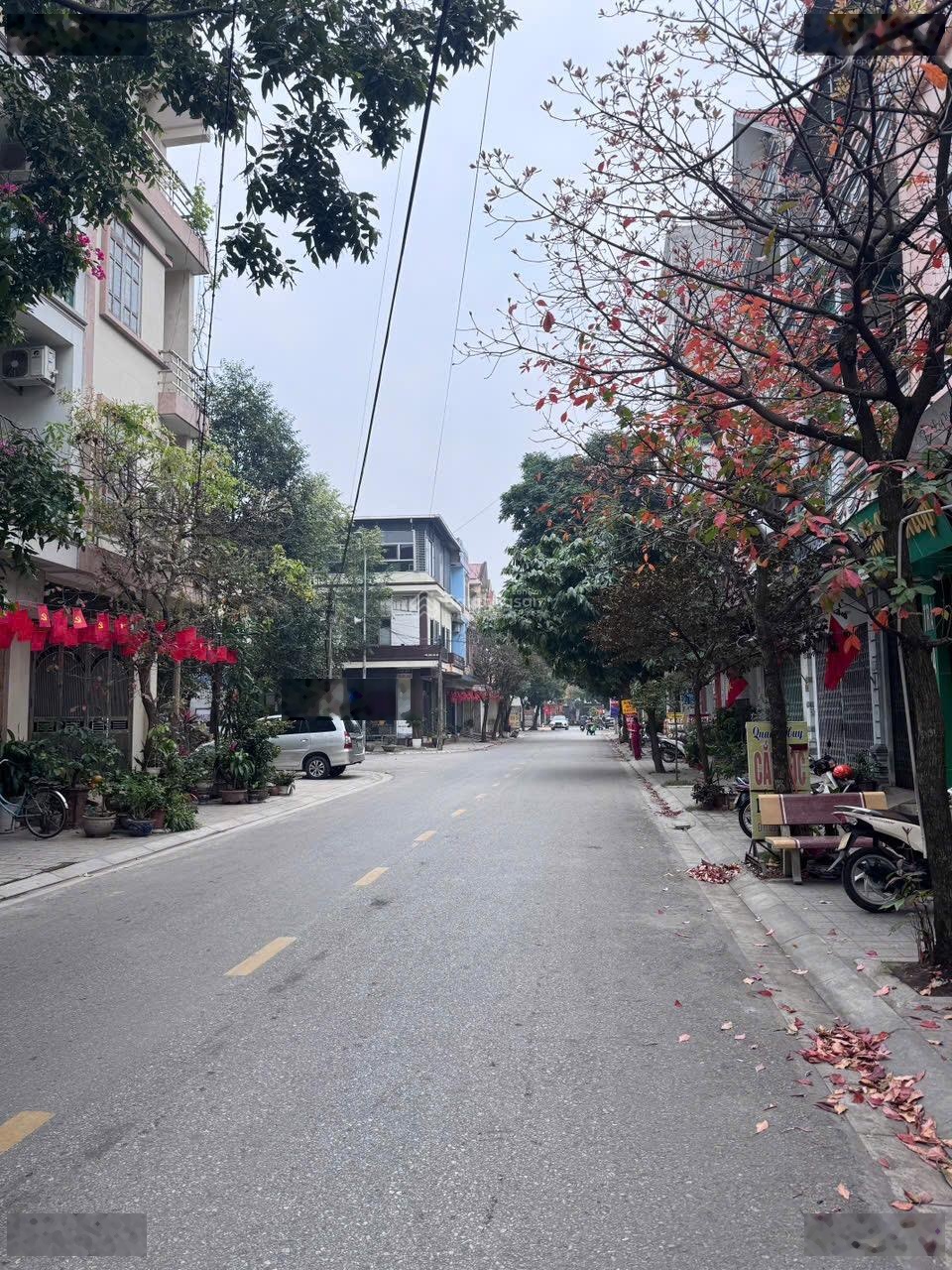 Bán đất tặng nhà cấp 4 trục chính đường Rạp hát khu Thị Chung, Kinh Bắc