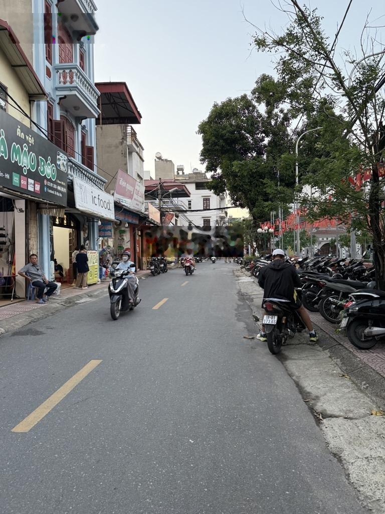 Bán đất mặt phố Ô Cách, giá tốt 14,5 tỷ, 66 m2, mặt tiền 4,2m, đường rộng 10m,Việt Hưng Q.LB, HN