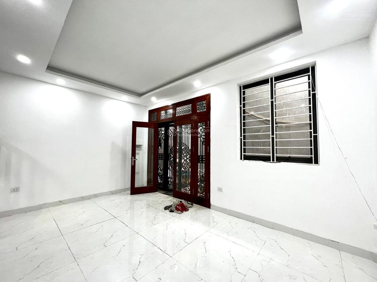 Nhà riêng 7 tầng Thang máy 3PN, 5WC tại Nguyễn Lương Bằng, Kim Liên, Đống Đa, giá cực chất 10,9 tỷ
