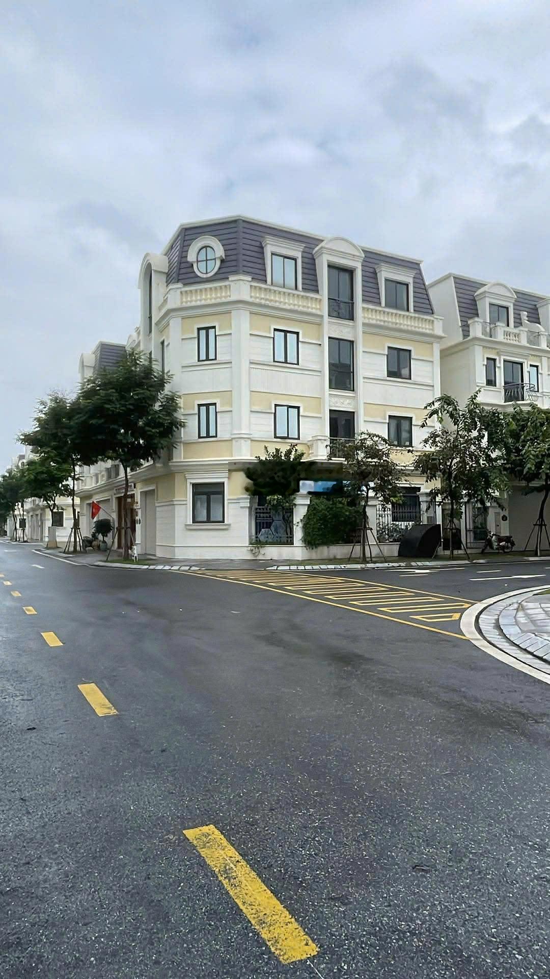 Biệt thự song lập An Lạc Green Symphony - DT 133m2 có hầm. Vốn chỉ 11,8 tỷ (35%), có hỗ trợ vay 65%