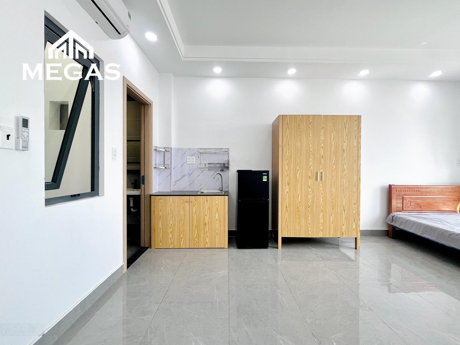 Studio rộng full nội thất cửa sổ siêu thoáng