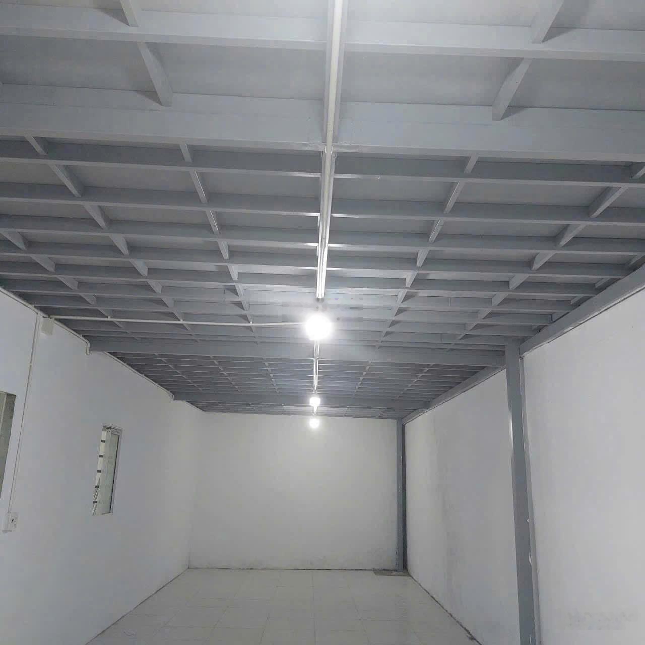 Cho thuê KHO 450m2 đường Lũy Bán Bích, phường Phú Thọ Hòa, Tân Phú