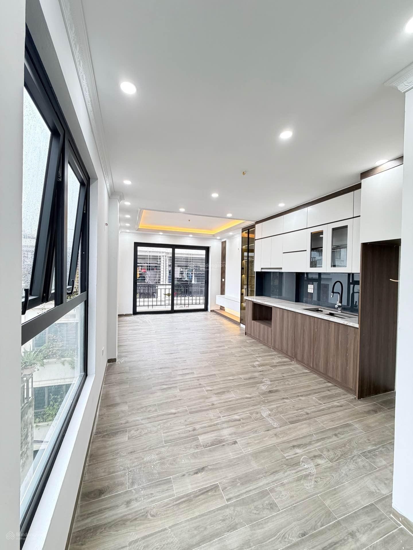 Bán nhà Phú Thượng, Tây Hồ, 6 tầng x 55m2, thang máy, ngõ ô tô tránh nhỉnh 15 tỷ VND