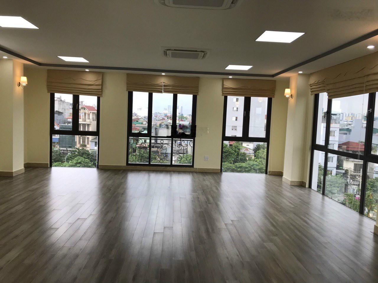 Chính chủ cho thuê sàn văn phòng phố trung hòa DT 130m nhà còn 3 sàn giá 22 triệu