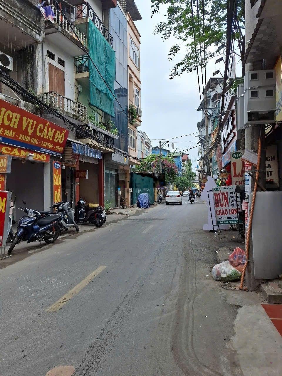 Mặt phố Trần Cung bán 76m2 đất giá 21,5 tỷ