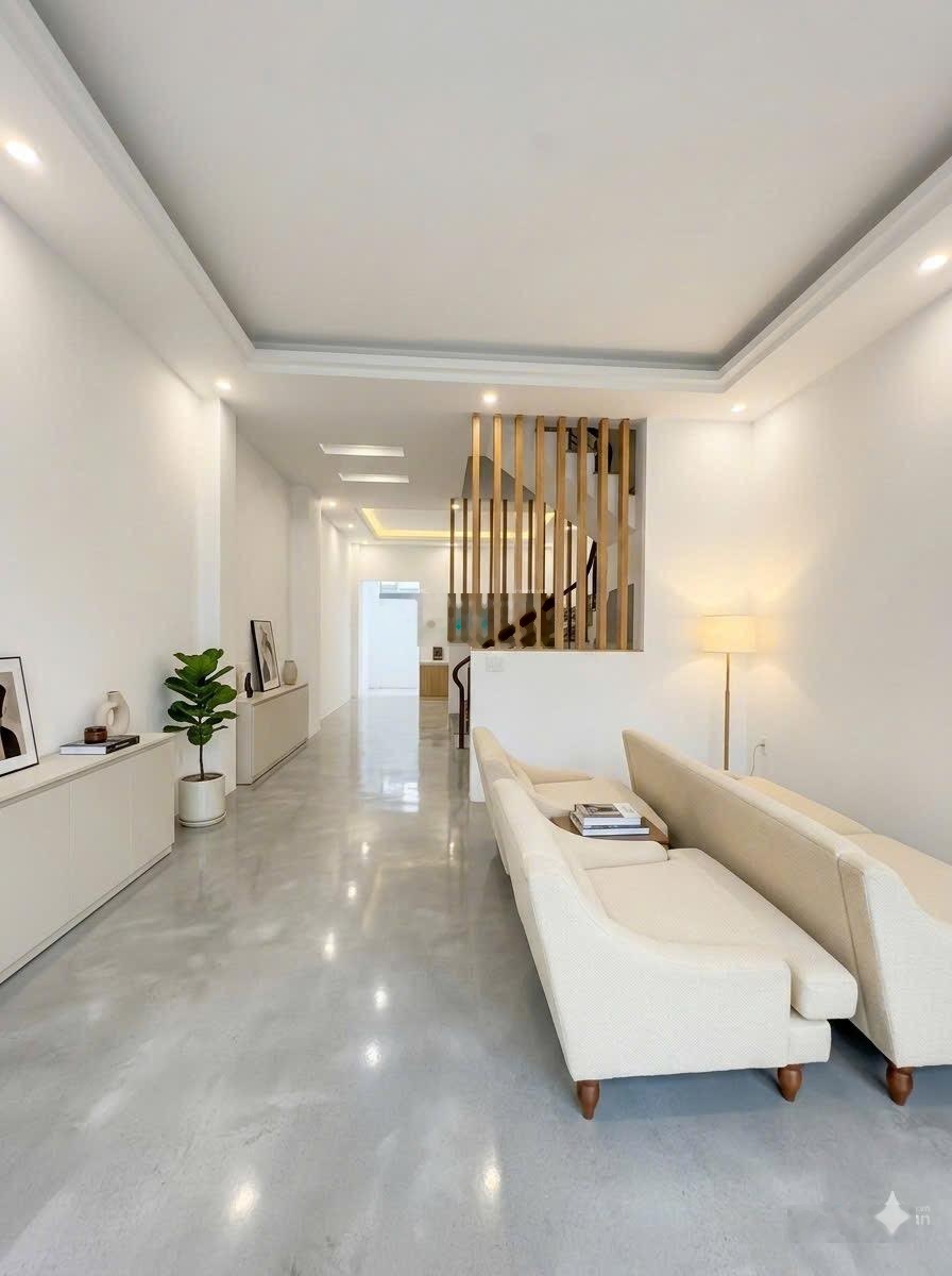 Chủ bán đổi nhà mới - 4 tầng 4pn - hẻm 4m - an ninh sạch sẽ - gần chợ và trường học