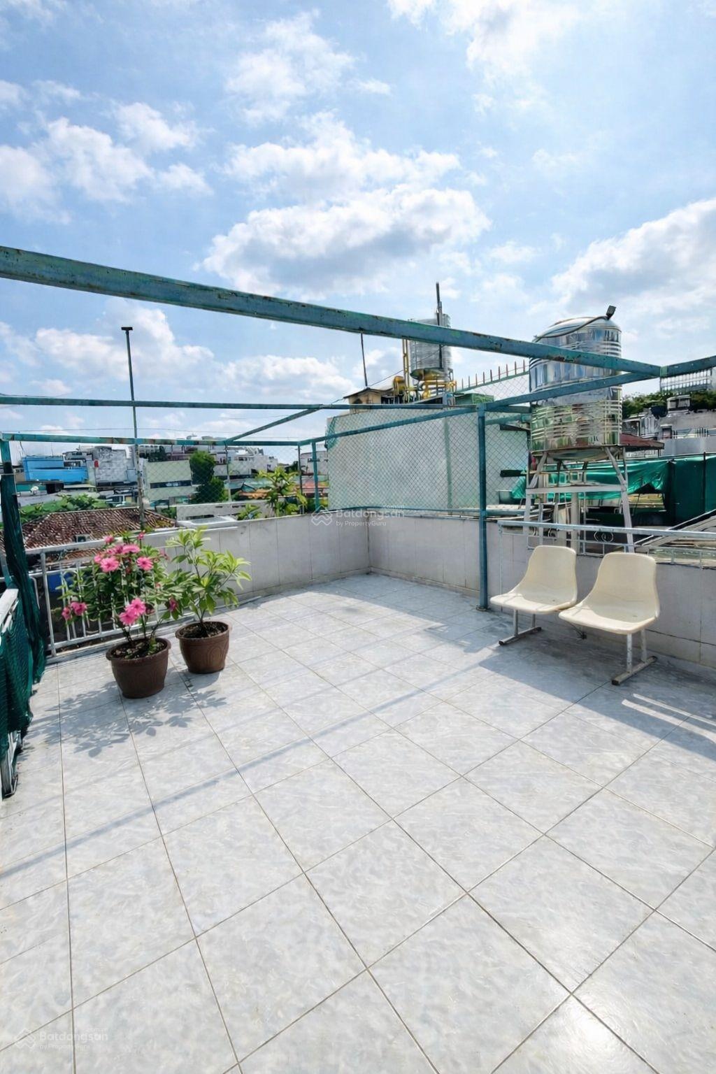 Gần mặt tiền tt q3 võ văn tần 36m 4 tầng 6 tỷ8