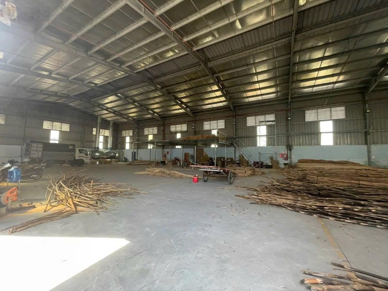 lBán nhà xưởng 2 mặt tiền tuyệt đẹp đang hoạt động tại xã LONG ĐỨC - LONG THÀNH . ĐỒNG NAI Diện