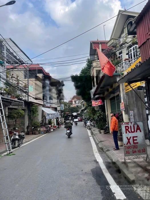 Bán nhà riêng 6 tỷ, 33m2 tại 18, Thị trấn Phùng, Huyện Đan Phượng, giá tốt, Hot!