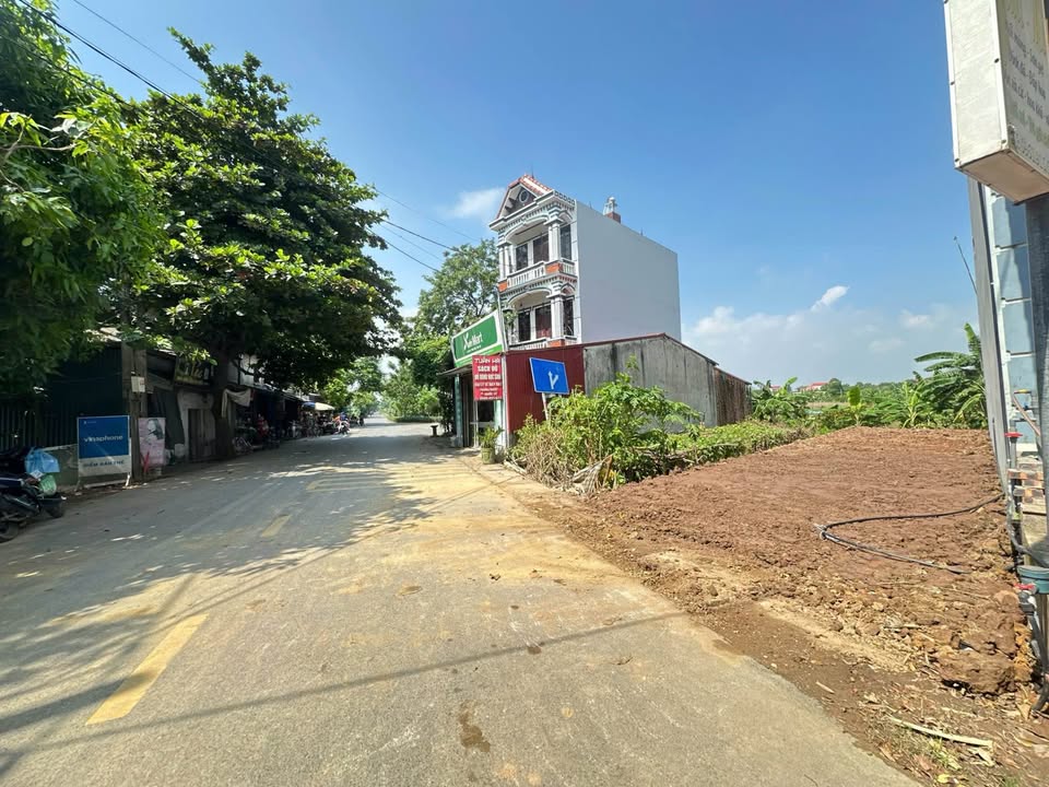 Bán nhà riêng huyện Yên Lạc, tỉnh Vĩnh Phúc giá 2,55 tỷ