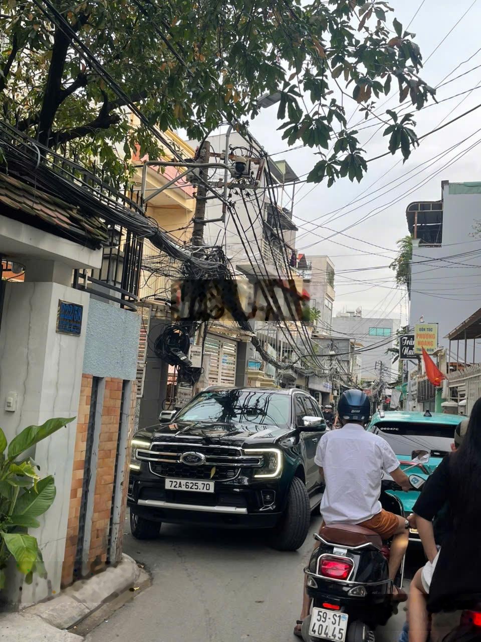Bán Nhà Cấp 4 Gần Học Viện Cán Bộ Chu Văn An Thông Bùi Đình Túy XD Hầm 7 Tầng Vị Trí Kinh Doanh