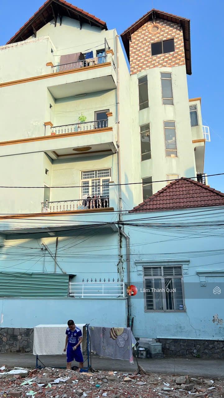 Bán CHDV 42/3 Lã Xuân Oai, 12x26, 3 mặt tiền, 28 phòng HĐT: 100tr/th, 26 tỷ