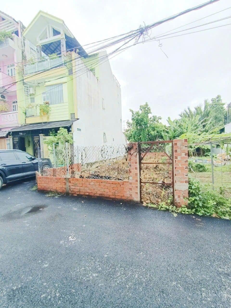 HXH đường 22 Linh Đông thích hợp xây CHDV. Ngang 5.5m hẻm 5m. Xe hơi quay đầu tại cửa