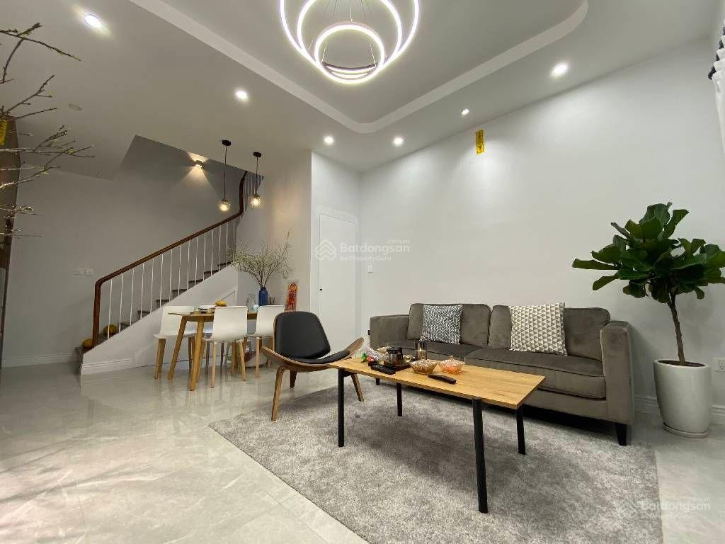 Siêu phẩm lâm du - nhà dân xây - có khe thang máy - sổ nở hậu chỉ 8,x tỷ