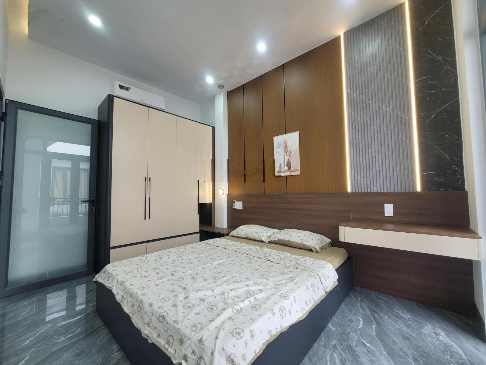 Nhà 2 tầng kiệt oto Hoàng Văn Thái - full nội thất và Thiết bị điện tử