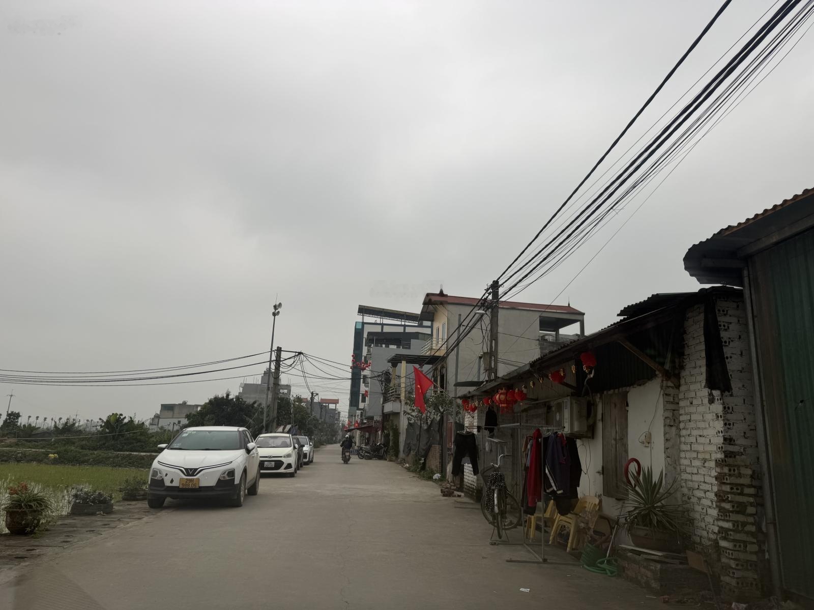 Cho thuê kho xưởng DT 1200m2 cả nhà + đất tại Bích Hoà. Giá 1x triệu/tháng