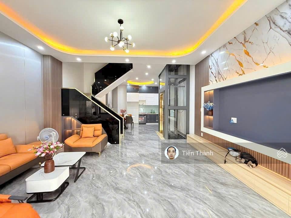 Bán nhà mới Hoàng Hoa Thám, Vũng Tàu 4 tầng có thang máy gần biển full nội thất cao cấp 11,999 tỷ