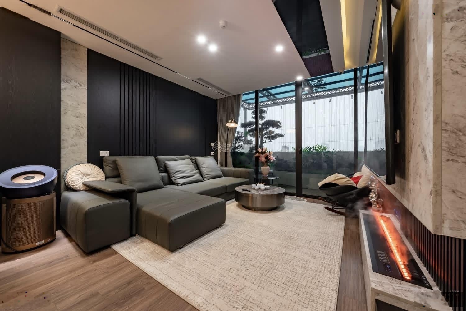 **Bán nhà HXH 373 Lý Thường Kiệt, phường 9 Tân Bình (5,5*10); 4 tầng chỉ 9,5 tỷ