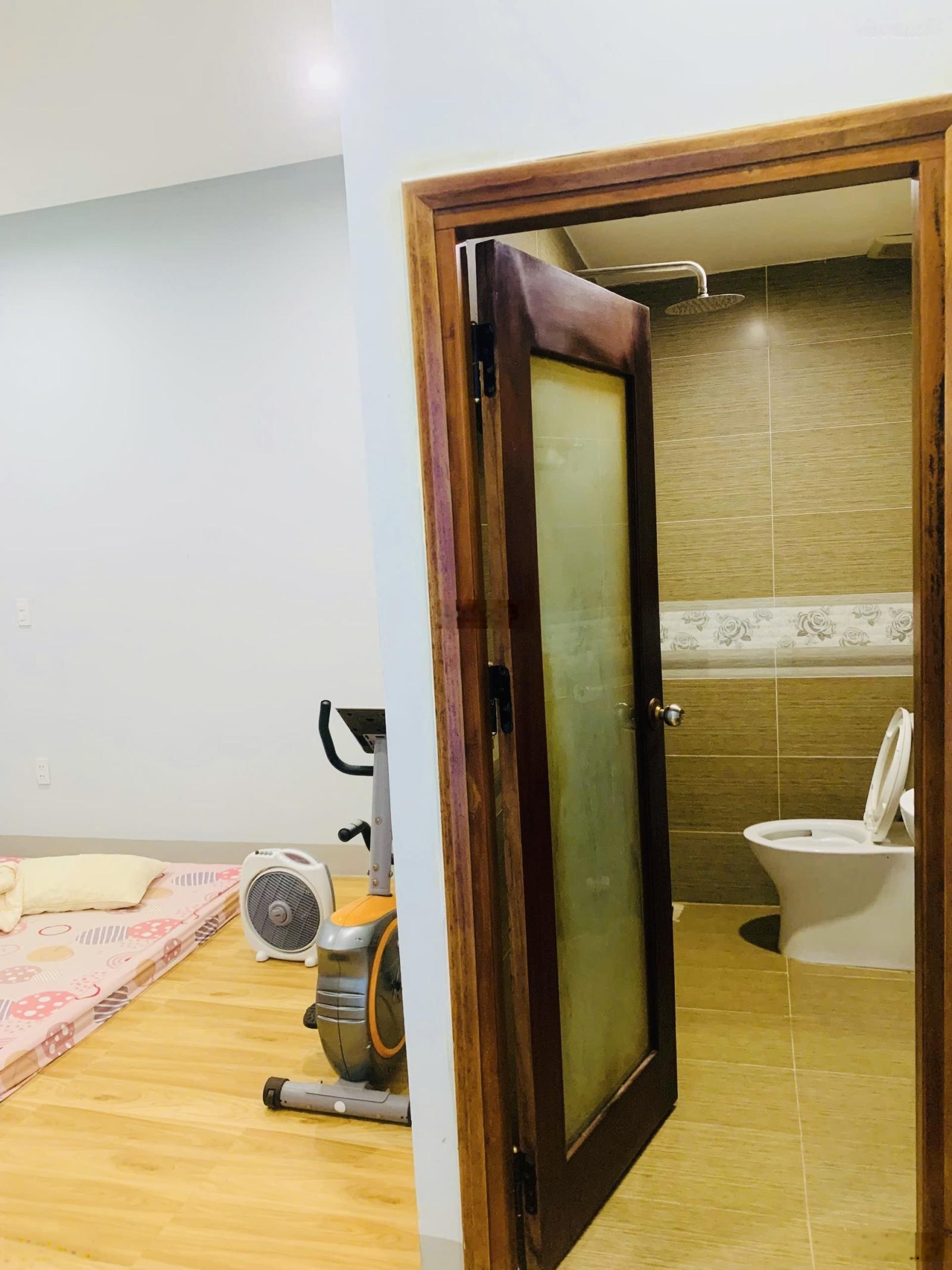 Bán nhà 2 tầng, Đường 7,5m Dương Tử Giang, Khu VIP Nam Việt Á, Sát Sông Chương Dương