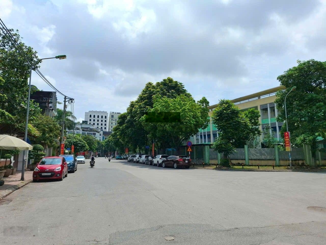 Lô đất thông số hoa hậu ở #bồđề long biên,- diện tích: 56m - 15.6 ty ngay trường wellspring...