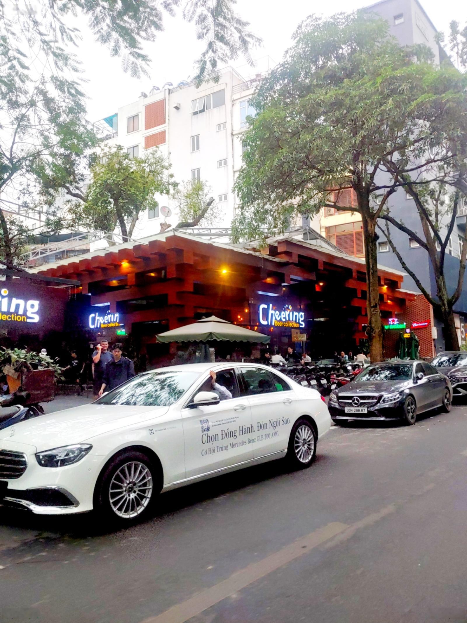 Siêu vị trí! Lô góc mặt phố Hoàng Đạo Thúy DT 420m2. Mặt tiền 25m. Hợp nhất cafe, nhà hàng