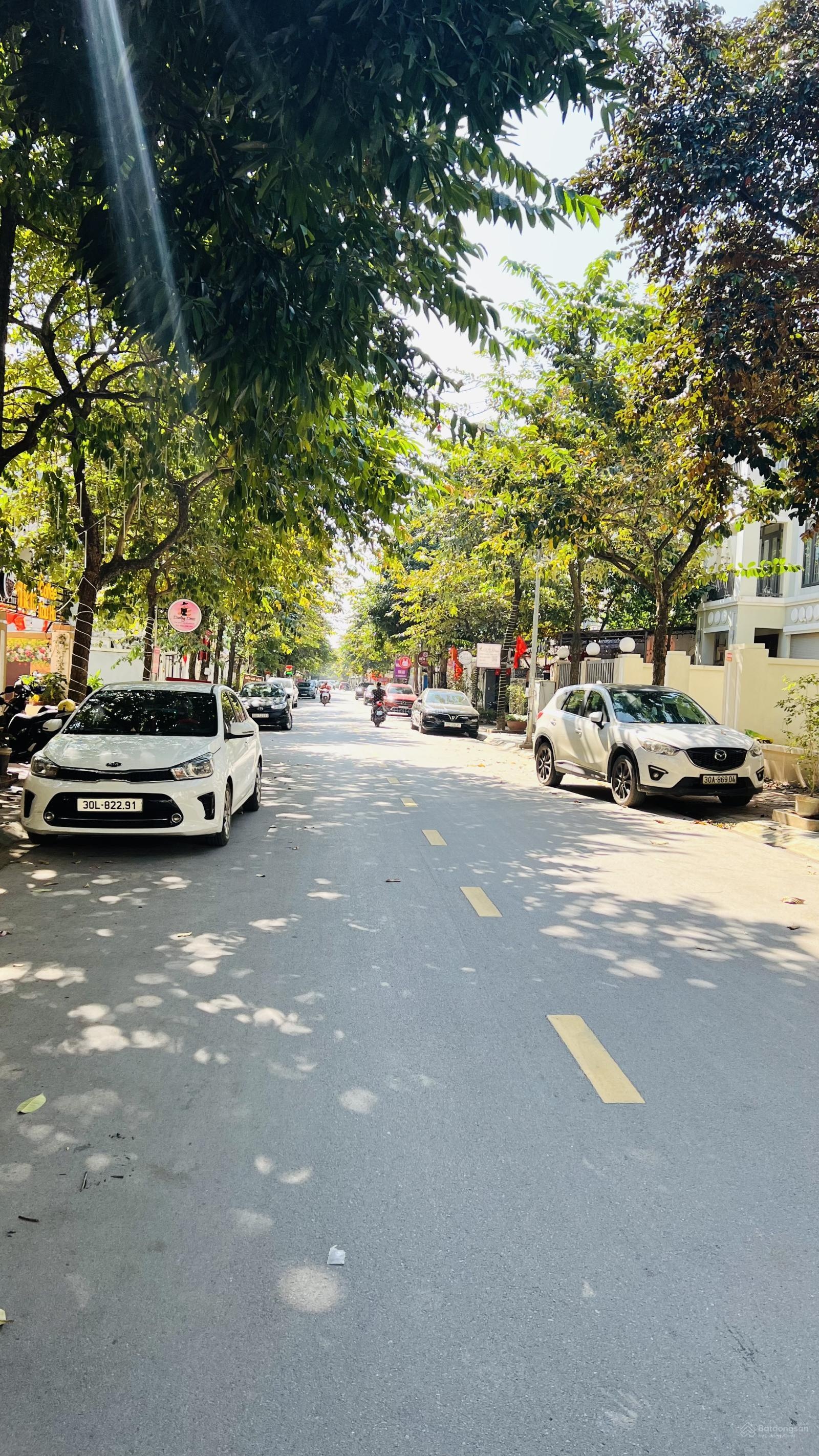 Thiện trí cần bán lk văn khê dt 82,5m vị trí đẹp
