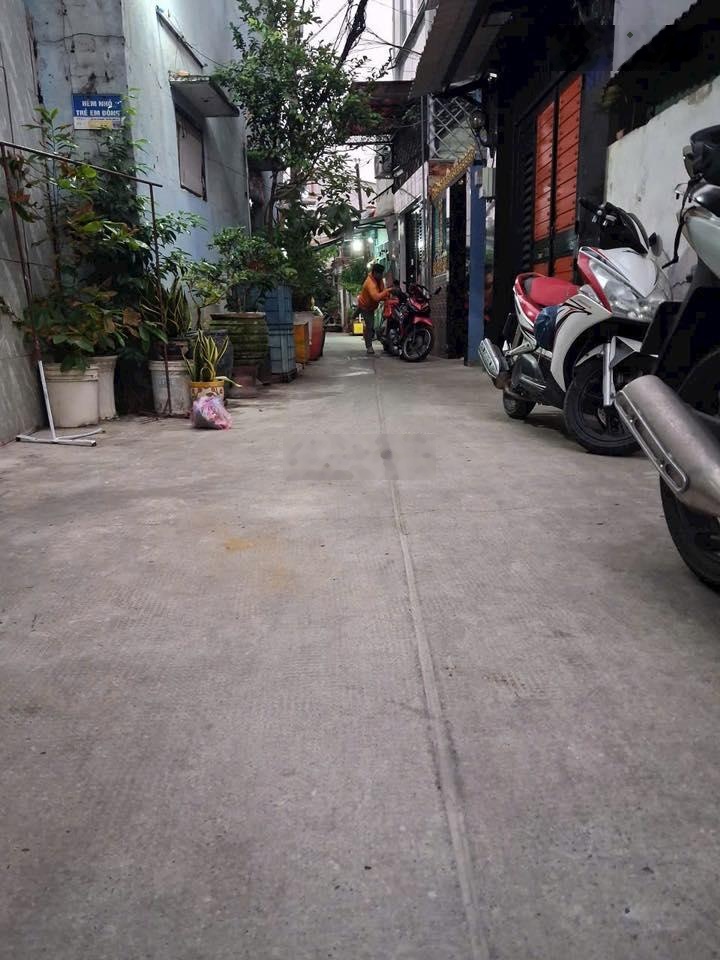 Bán nhà hẻm Tân Hòa Đông, P14, Q6, DT 8.55 x 18m, trệt + lầu, giá 9.5 tỷ