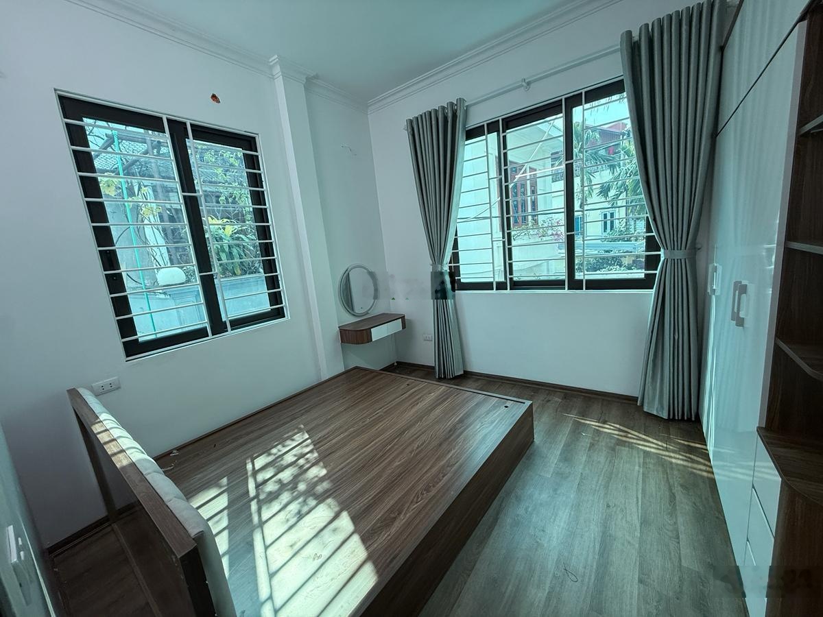 Nhà hot! Mỹ Đình vị trí trung tâm, 5m ra oto tránh, ba gác đỗ cửa, sổ đẹp, 37m2*5T.