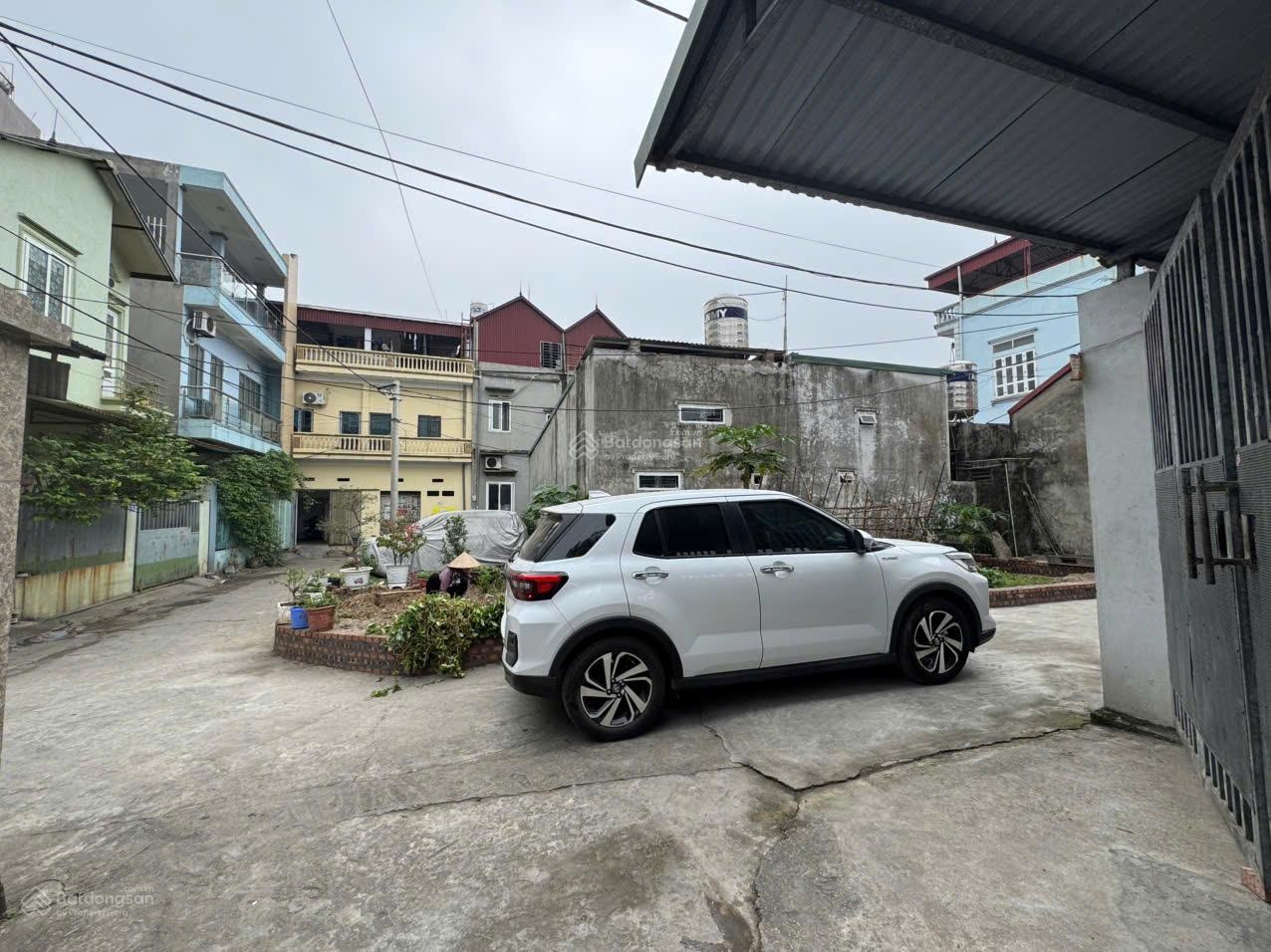 Tôi chính chủ cần tiền bán gấp lô góc 50m2 tại thị trấn Quang Minh, Hà Nội