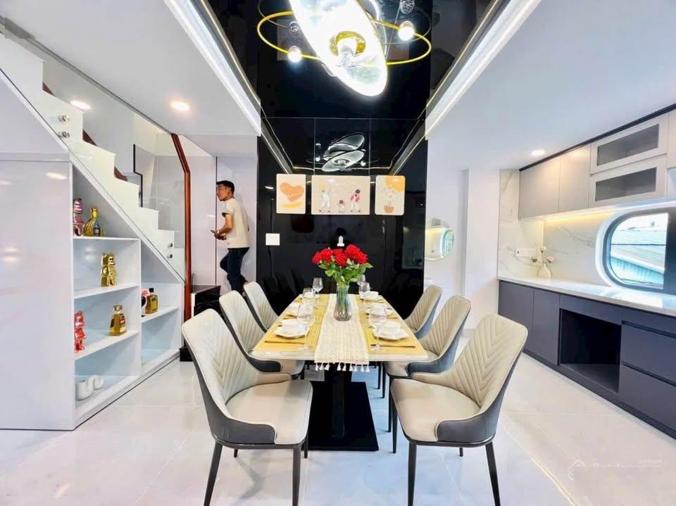 Chủ định cư bán gấp - dạ nam q8 - ngang đẹp 5m*12m - cách mặt tiền 20m - giá chỉ 6.9 tỷ (tl)