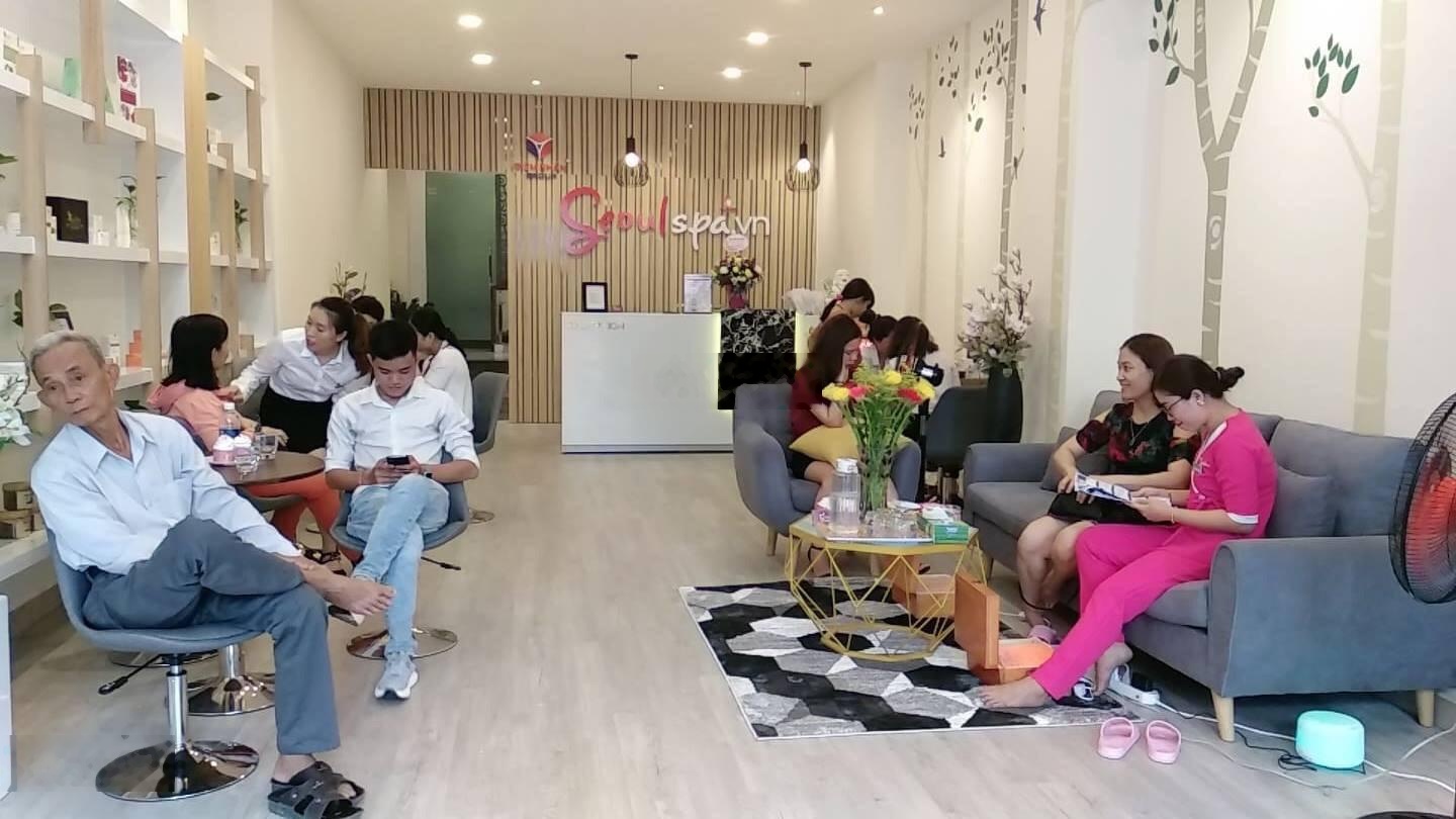 HOT!!! Cho thuê nhà mặt phố Khúc Thừa Dụ, DT 130mx7Tầng, mặt tiền rộng 7m kinh doanh gì cũng hợp