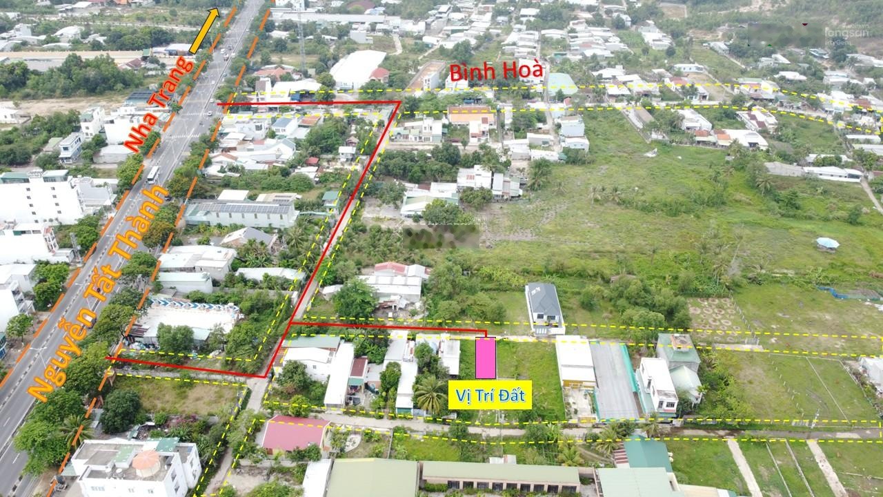 Bán gấp lô đất thôn Phước Hạ, phường Nam Nha Trang. 85m2. 1,9 tỷ. Cách đường Nguyễn Tất Thành 200m