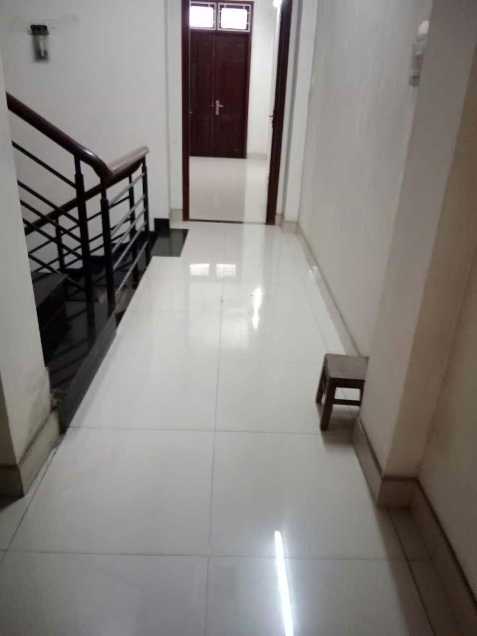 Cho thuê nhà nguyên căn thích hợp mở phòng khám đa khoa, trường dạy ngoại ngữ, và các dịch vụ khác