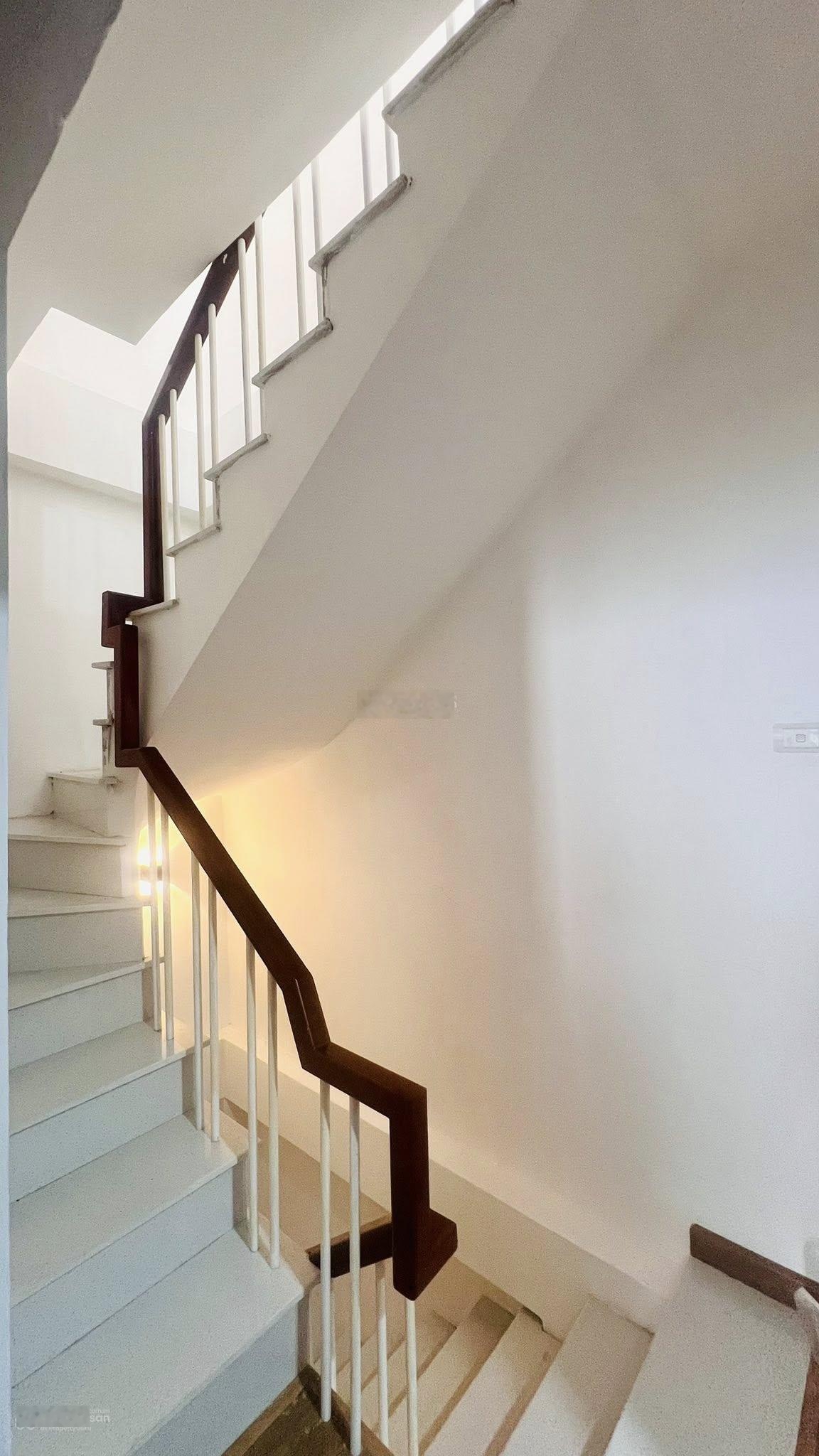 Bán nhà riêng tại Minh Khai, Bạch Mai, 38m x 4 Tầng, ở luôn, 7.7 tỷ TL. 0974119916