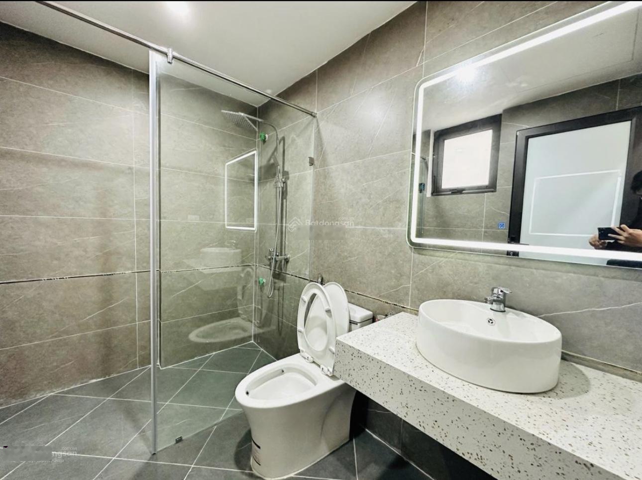 Bán nhà đẹp dân xây ôtô gần Phố Lạc Long Quân, Võng Thị: 50m2 x5T, 2 thoáng sổ nở hậu giá nhỉnh 9tỷ