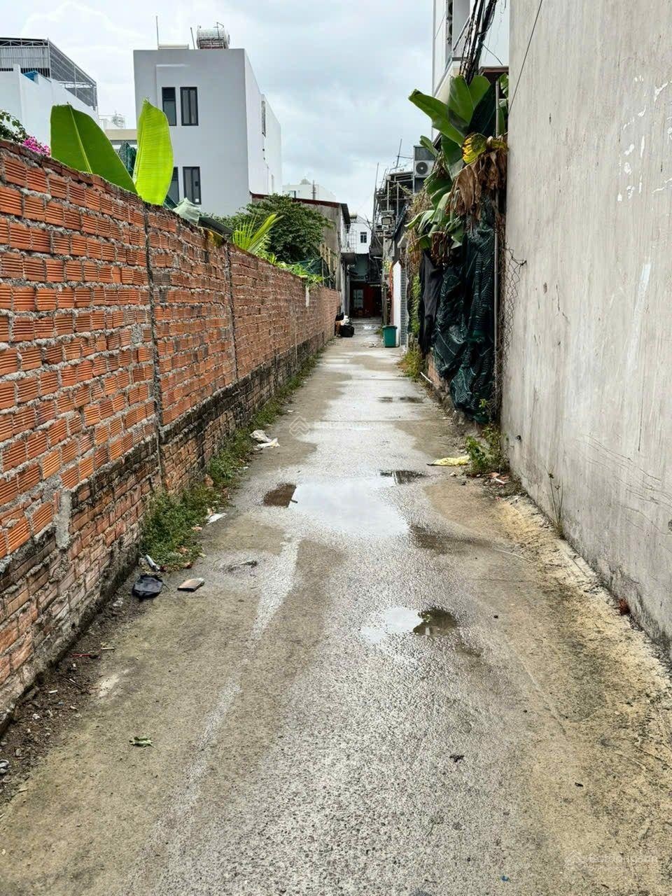 Bán nhà 2 tầng hẻm Sao Biển, ngay gần biển, bãi tắm Hòn Chồng, Nha Trang, Khánh Hòa