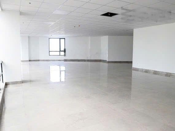 Cho thuê sàn văn phòng diện tích lớn gần 200m2 - MT Võ Văn Kiệt giá tốt chỉ 260ngh/m2