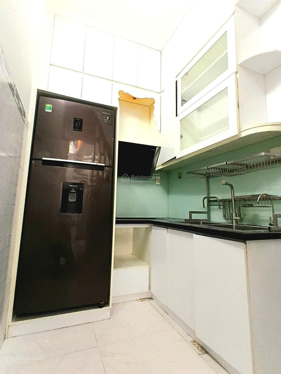 Hẻm xe hơi - nhà mới đẹp ở ngay trung tâm Q 10, 3 tầng BTCT, ngang gần 4m, 3 PN, nhỉnh 7 tỷ
