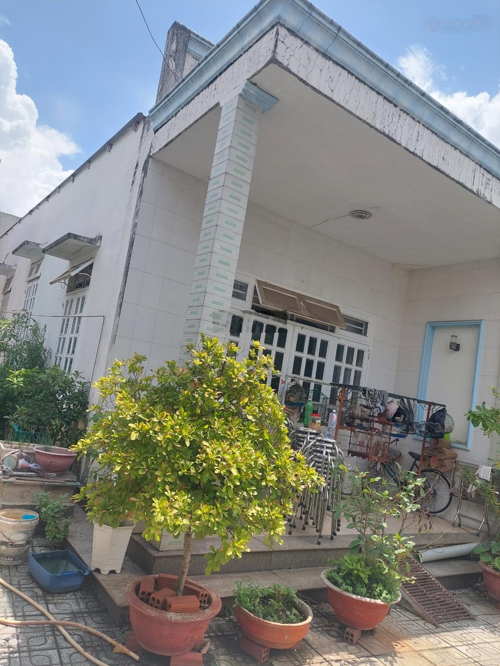 Nhà Dương Đình Hội - trung tâm Phước Long B 137m2 ngang 6.1m chỉ 75tr/m2